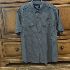 Harley-Davidson Textured Stripe Gray and Black Striped Short Sleeve XL Shirt